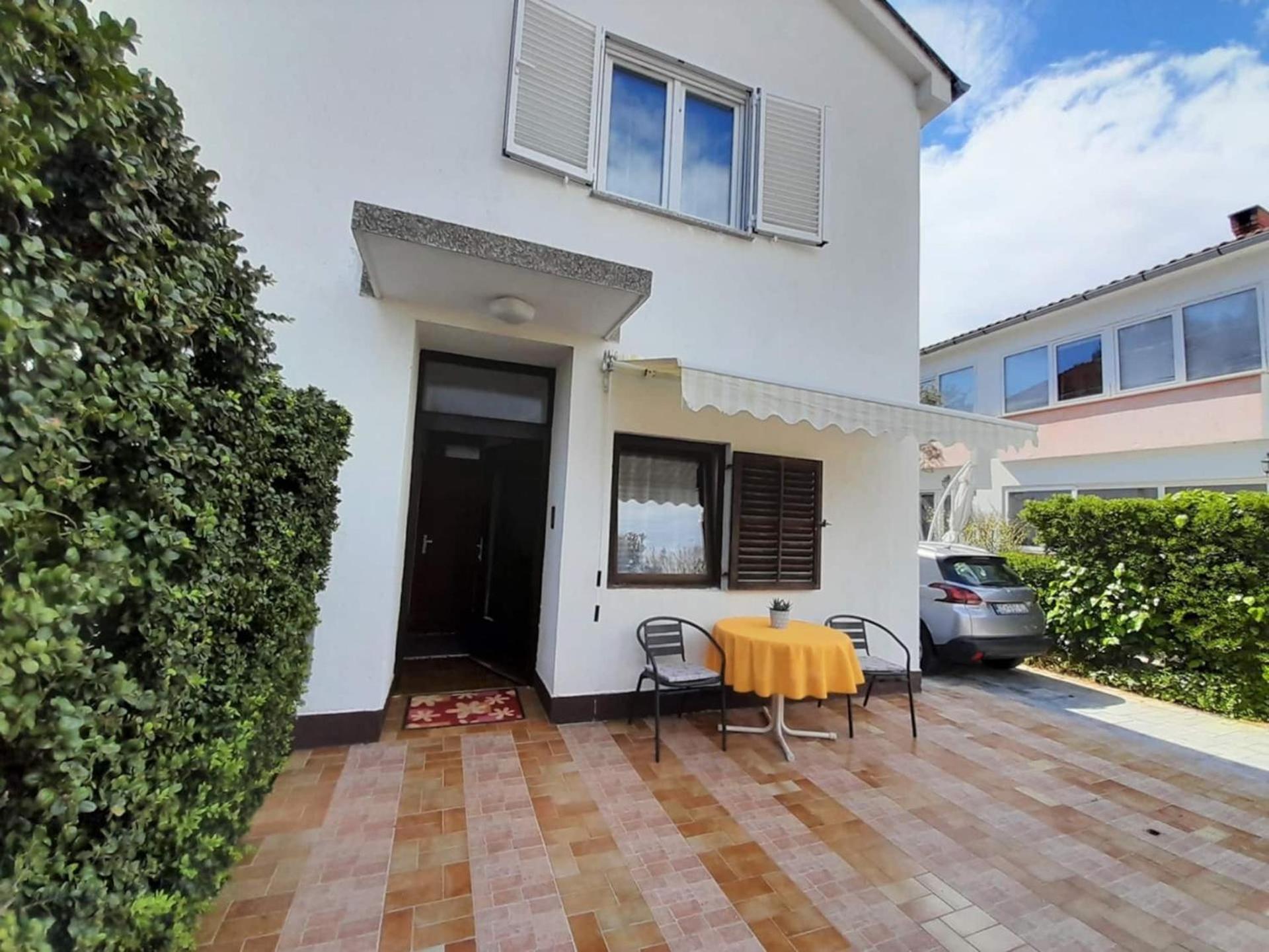 Lovely Studio Malina Close To The Beach Krk Town Exterior foto